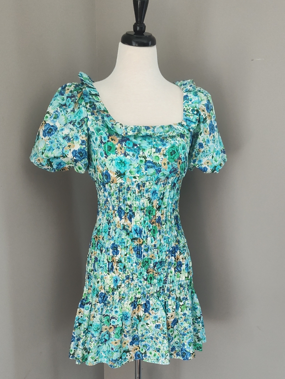 Zara Aqua and Teal Floral Ruffled Collar Smocked Mini Dress With Puff Sleeves